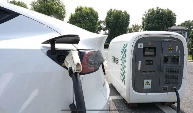 新能源汽車的拖掛充電，新能源汽車拖掛式充電技術革新