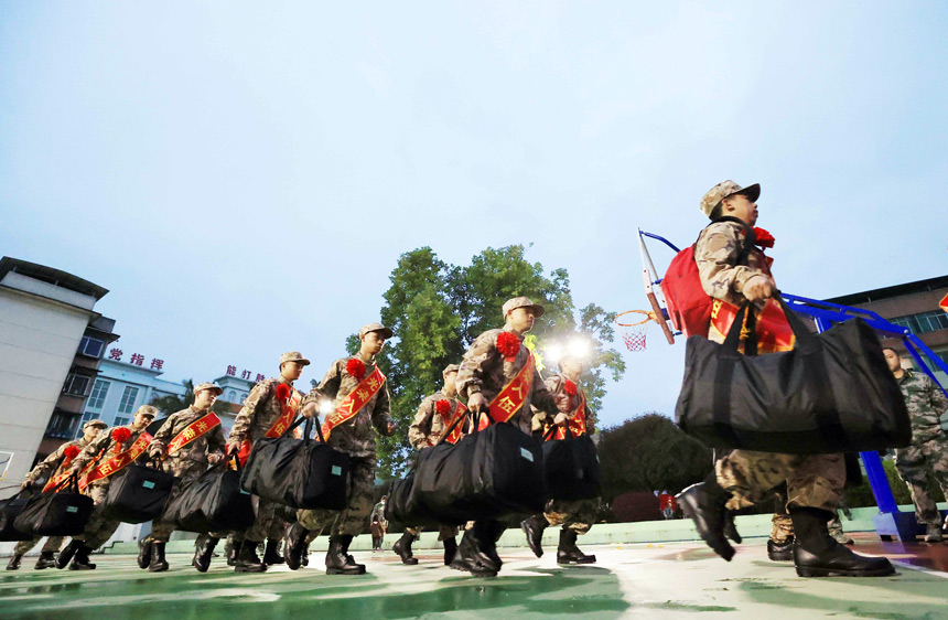 張松黎旅長(zhǎng)最新動(dòng)態(tài)，揭秘軍旅生涯的新篇章，張松黎旅長(zhǎng)軍旅生涯新篇章，揭秘最新動(dòng)態(tài)